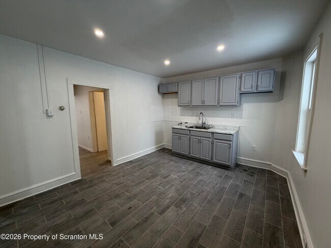 Foto del edificio - 101 Clarkson Ave