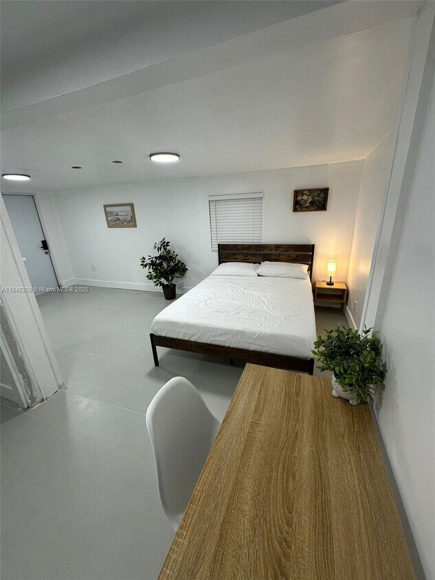 Foto del edificio - 5850 Wiley St