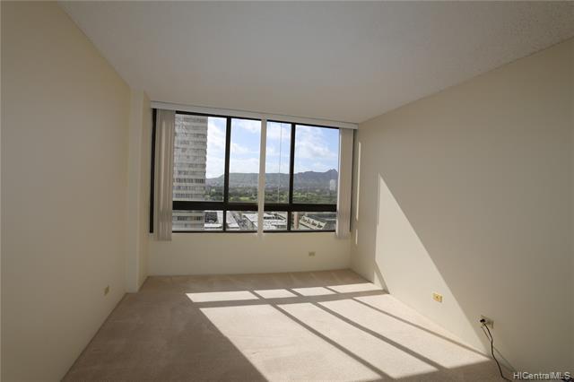 Building Photo - 2499 Kapiolani Blvd