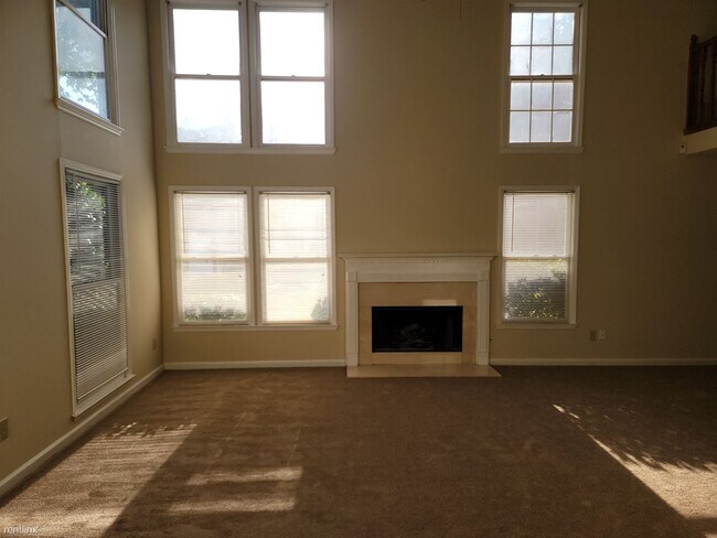 Foto del edificio - 3 br, 2.5 bath House - 1577 Linksview Way