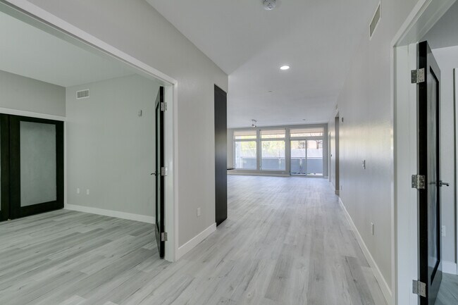 Foto del edificio - 8925 W Flamingo Rd