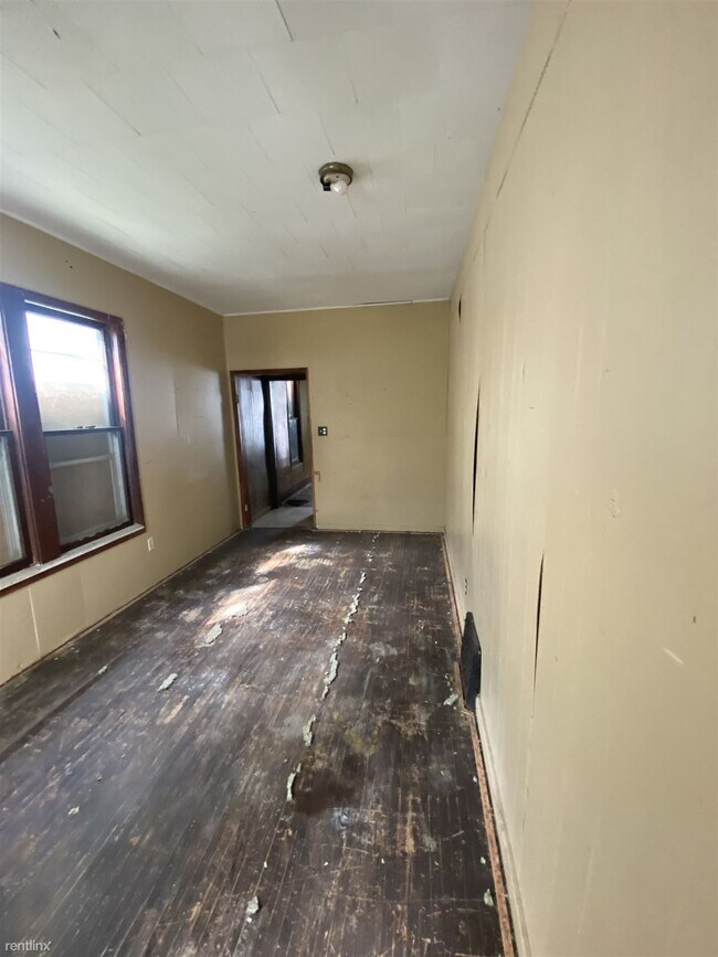 Foto del edificio - 6 br, 2 bath Duplex - 516 West 15th Street
