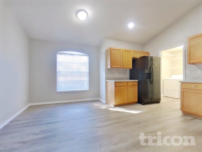 Building Photo - 1026 Sandhill St