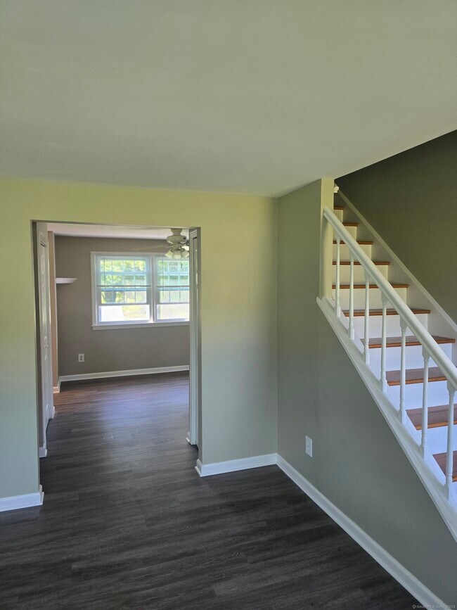 Foto del edificio - 17 Old Farms Ln