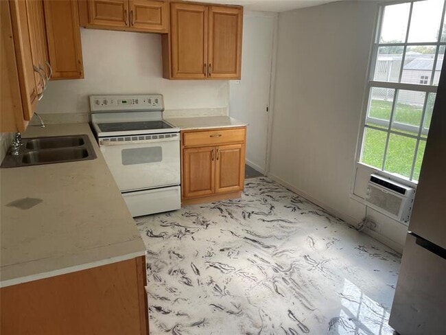 Building Photo - 8556 Berkley Dr