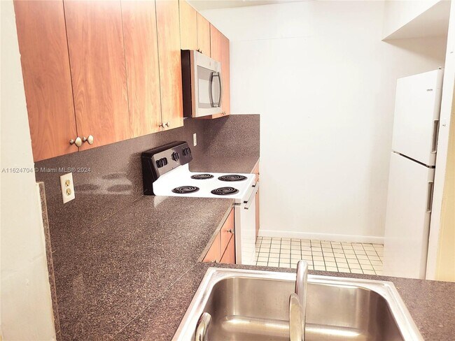 Foto del edificio - 2715 W 66th St