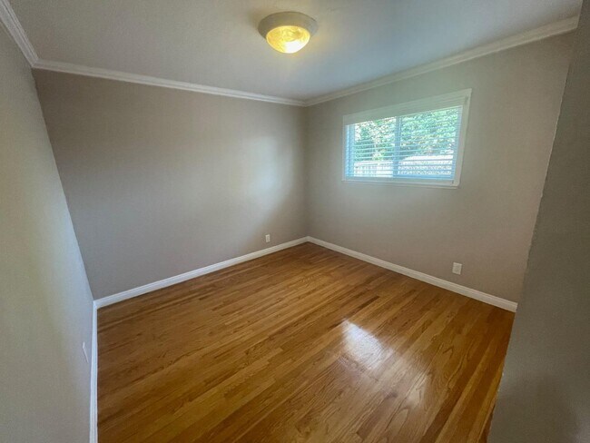 Foto del edificio - 2924 Driftwood Dr