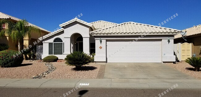 Foto del edificio - 3 BEDROOM HOME FOR RENT IN PHOENIX WITH POOL