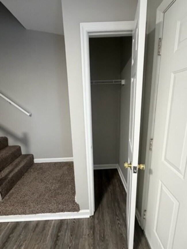 Foto del edificio - 175 S Killarney Ln
