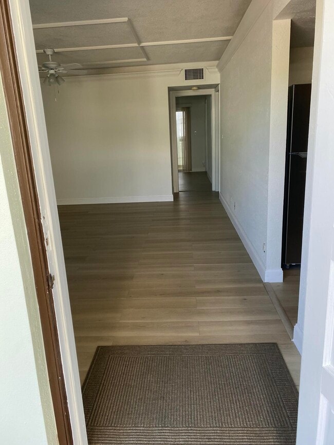Building Photo - 118 Yacht Club Dr