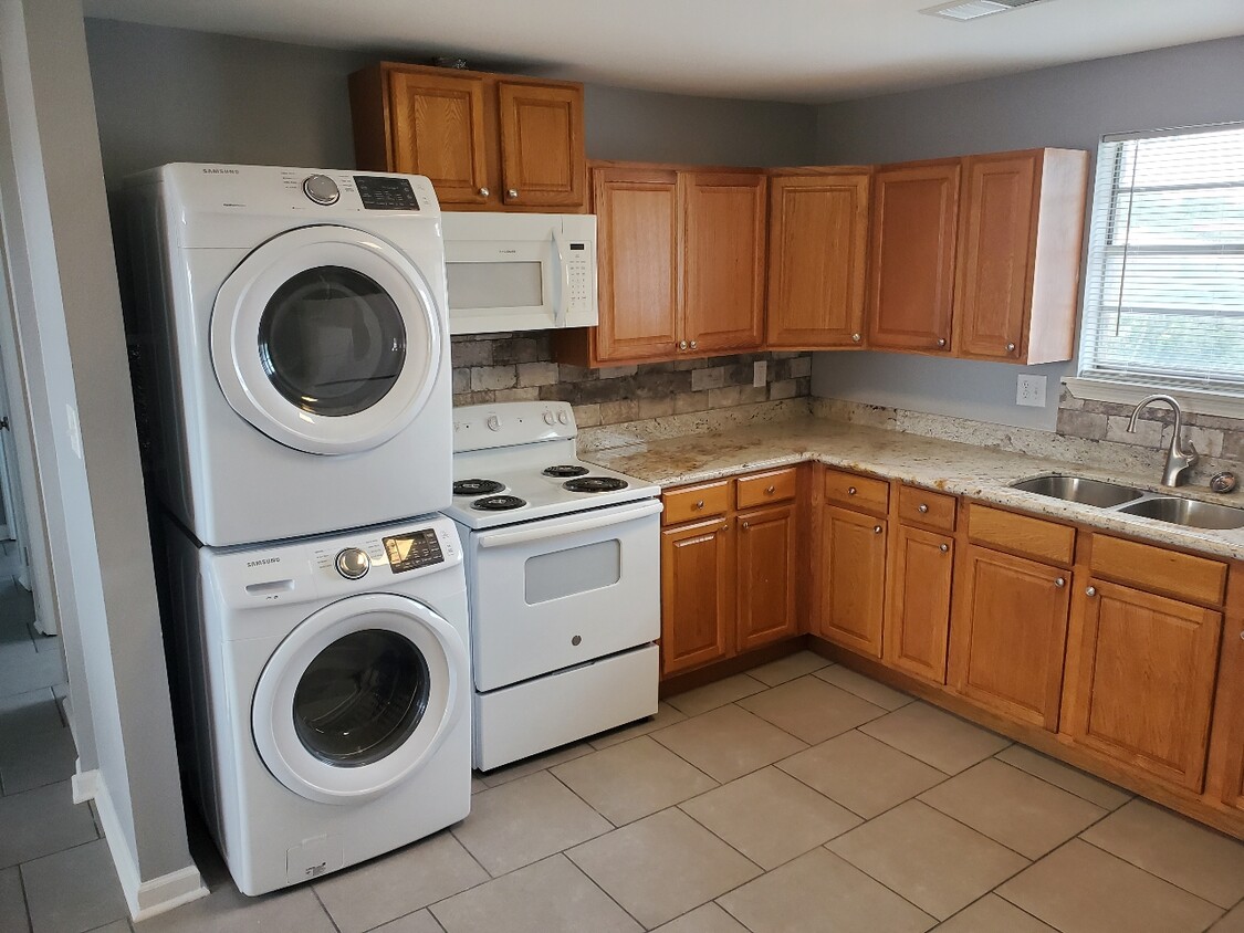 Foto principal - 4034 Dale St