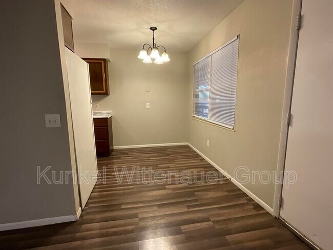 Foto del edificio - 1320 N 1st St