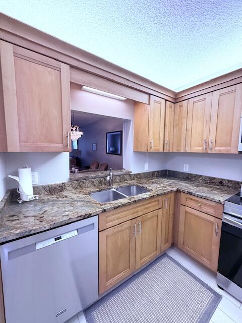 Foto del edificio - 2860 SW 22nd Ave