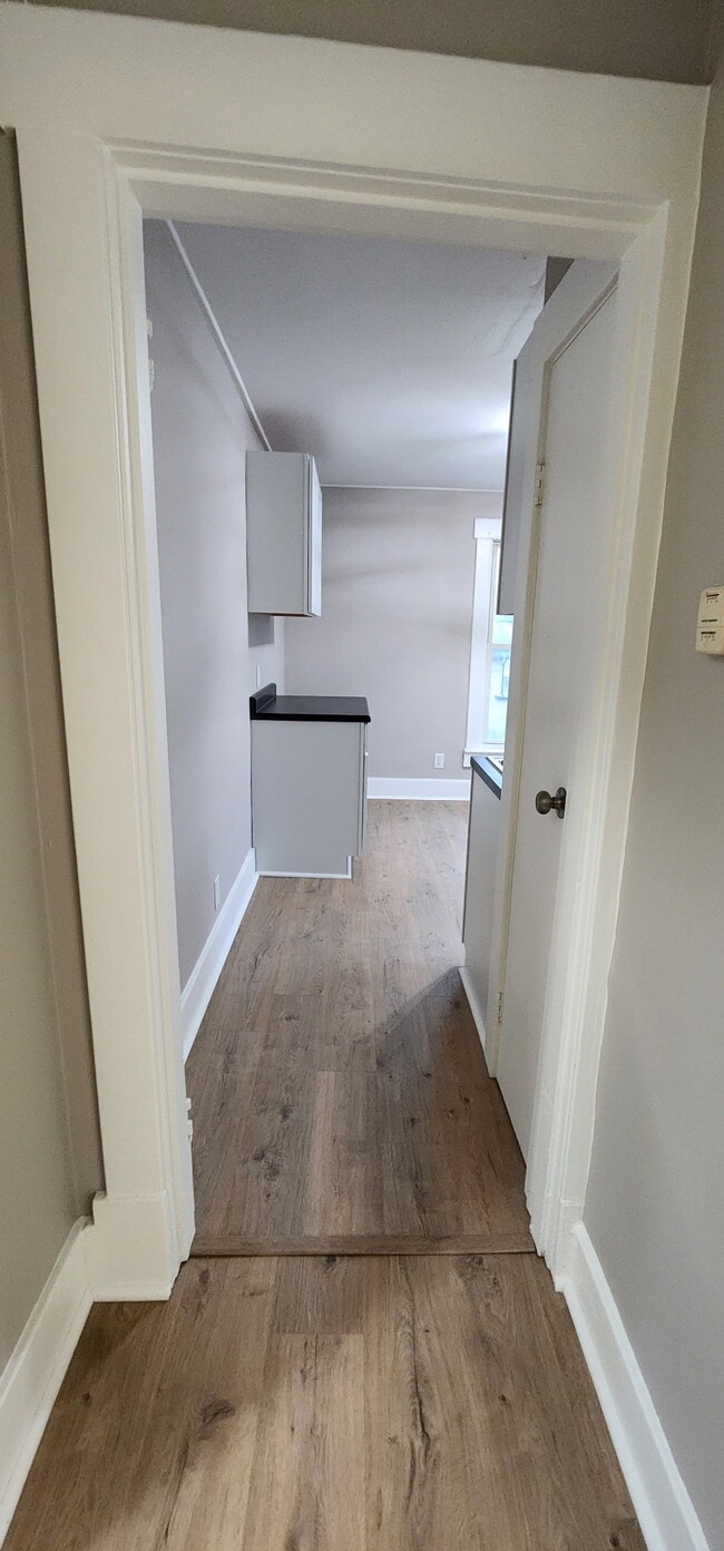 Kitchen - 115 S Franklin Ave