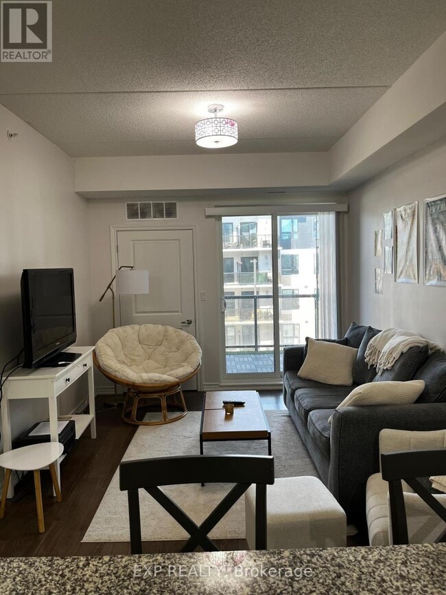 Building Photo - 1284 Gordon St