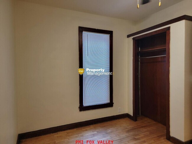 Foto del edificio - LARGE 2 Bed Lower Downtown Appleton