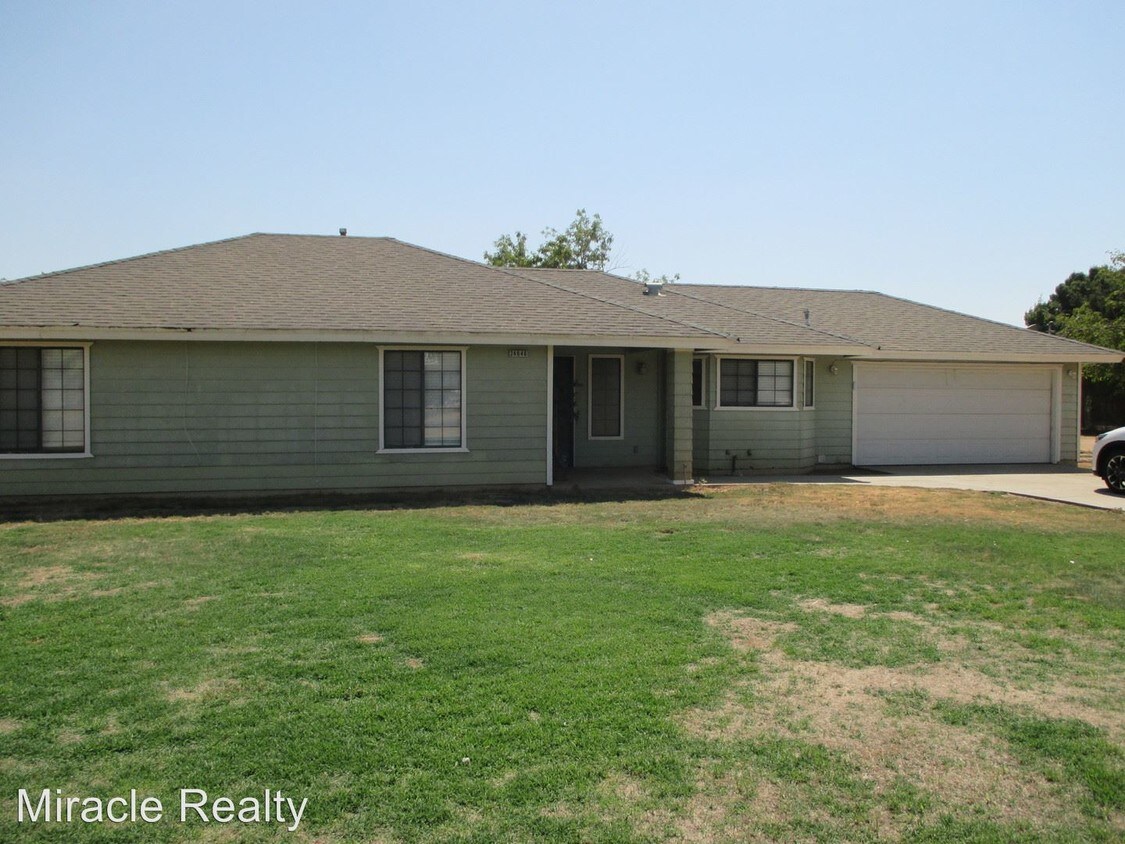 Primary Photo - 24646 Gardena Dr