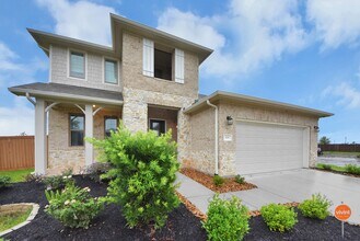 Building Photo - 108 Summer Pool Ct