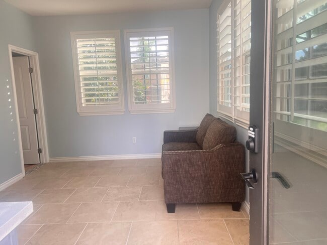 Foto del edificio - 8229 Honey Brook Ct