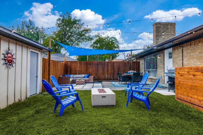 Foto principal - 7738 Village Trail Dr