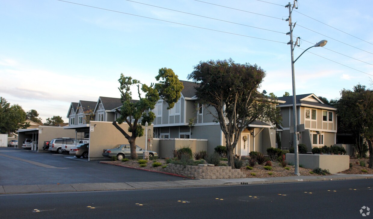 Foto principal - Magnolia Townhomes