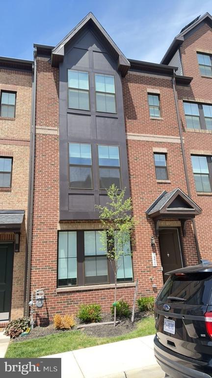 Building Photo - 7224 Mountaineer Dr