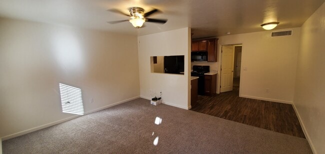 Building Photo - Sandstone Apartment Homes