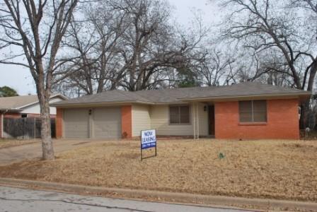 Primary Photo - 1823 Jones Dr