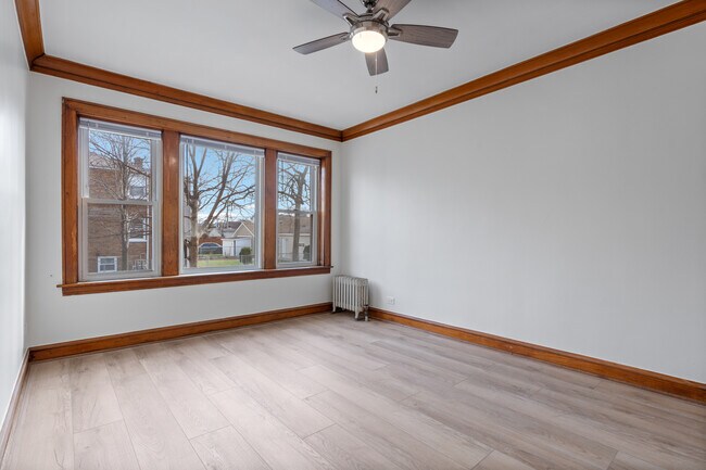 Foto del edificio - 5408 W George St