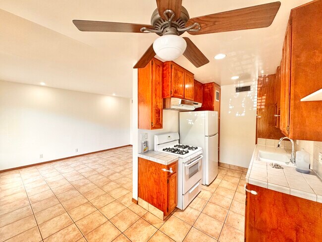 Foto del edificio - 1278 N Van Ness Ave