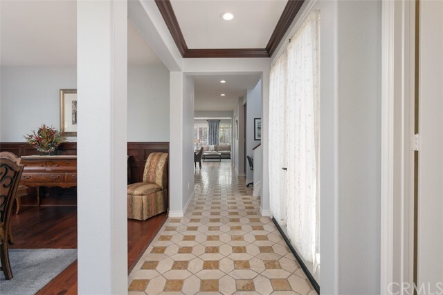 Foto del edificio - 8309 Torrey Park Terrace