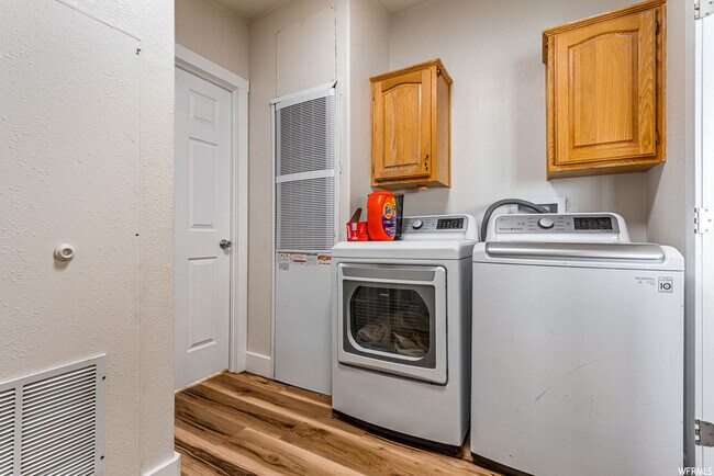 Building Photo - 63 S 1525 W