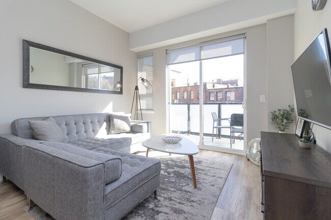 Photo du bâtiment - 595 Pandora Ave