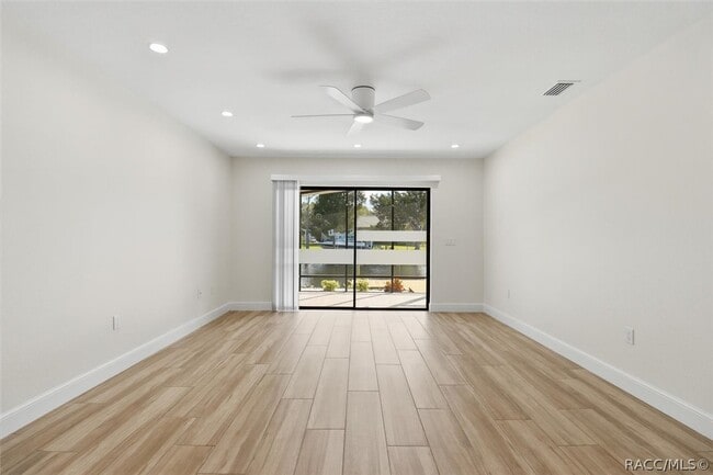 Building Photo - 11625 W Riverhaven Dr