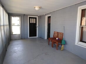 Building Photo - 220 S Hugh St