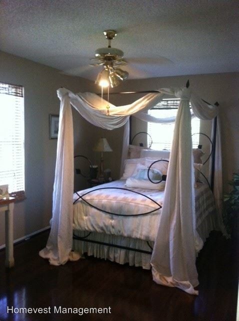 Foto del edificio - 4 br, 2.5 bath House - 6611 Piccadilly Lane