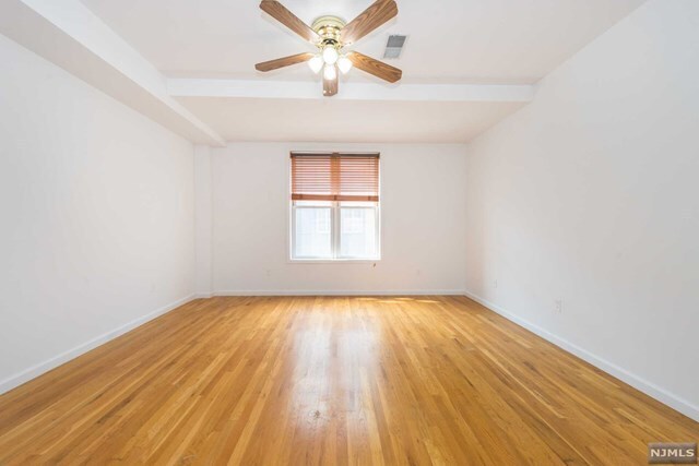 Foto del edificio - 901 Madison St