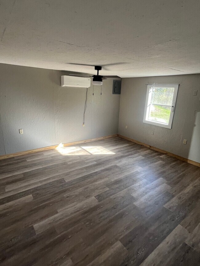 Foto del edificio - 2138 Richardson Rd