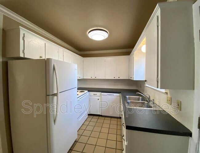 Foto del edificio - 1025 N Wall St