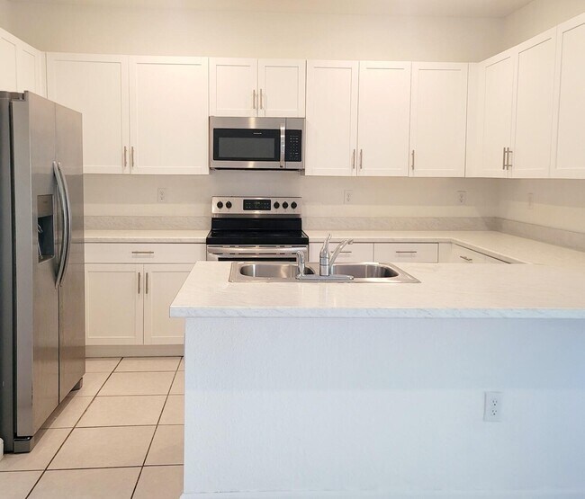 Building Photo - 28708 SW 133rd Ct