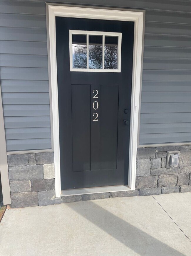 Foto del edificio - 2 Bedroom 2.5 bath Townhome in  Greenville