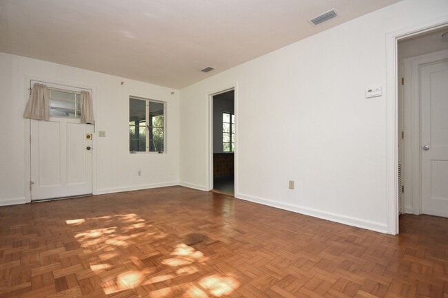 Foto del edificio - 3309 NW 3rd St