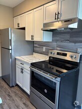 Building Photo - 1705 Edgewood Dr NW