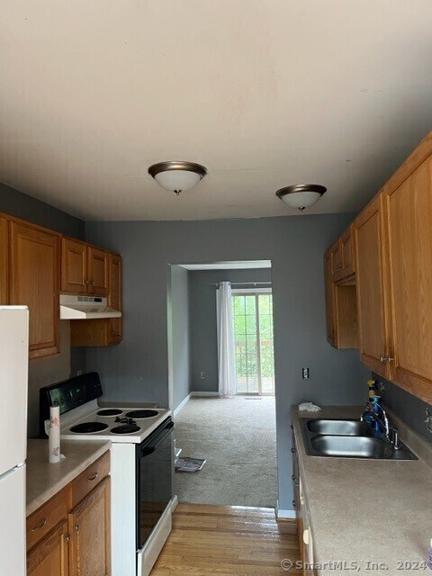 Foto del edificio - 19 Hawthorne Dr