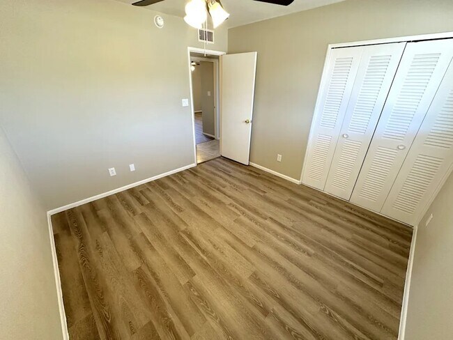 Foto del edificio - 2183 E Concorda Dr