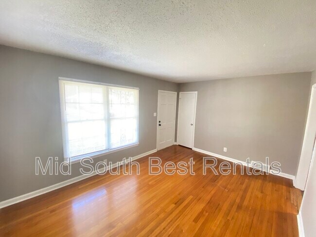 Building Photo - 5011 Scottsdale Ave