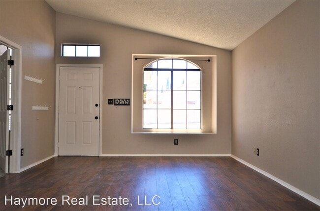 Building Photo - 4 br, 2 bath House - 2747 Northridge St