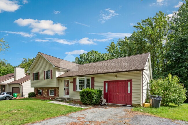 Building Photo - 4907 Plata St