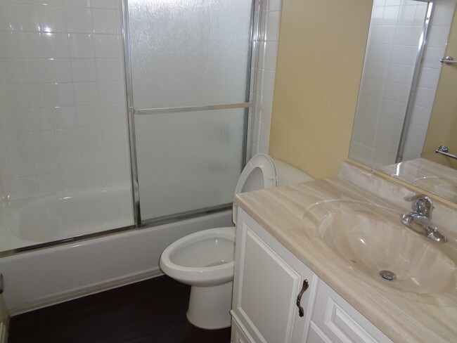 Foto del edificio - 4475 Hamilton St