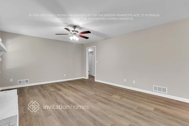 Building Photo - 3458 Charlemagne Dr